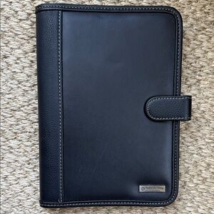 Franklin Covey Black Planner Binder Cover